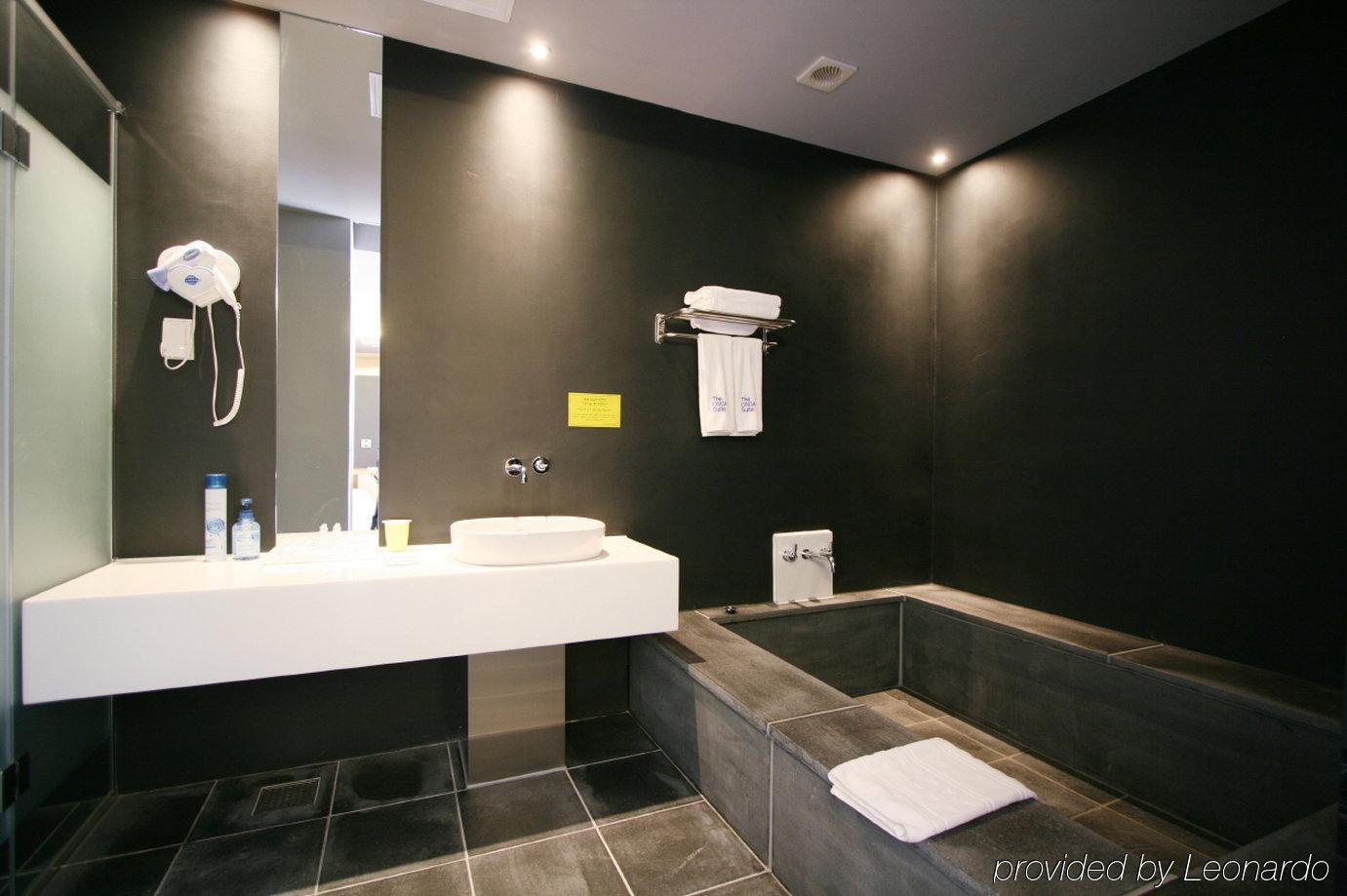 Hotel Oscar Suite Гунсан Стая снимка